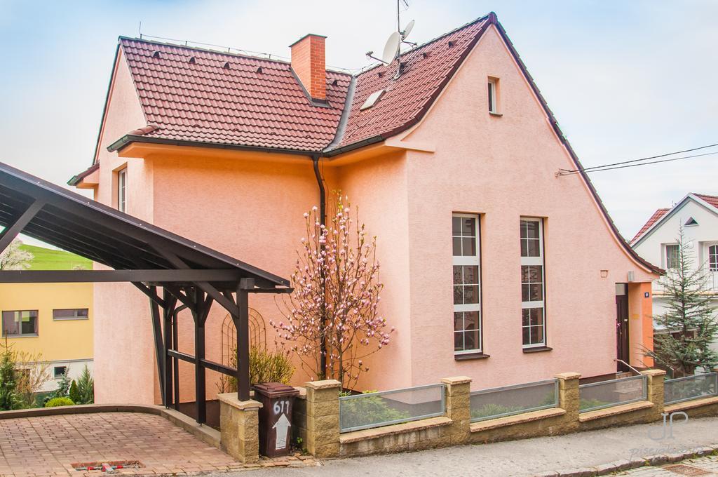 Vila Magnolie Lägenhet Luhačovice Exteriör bild